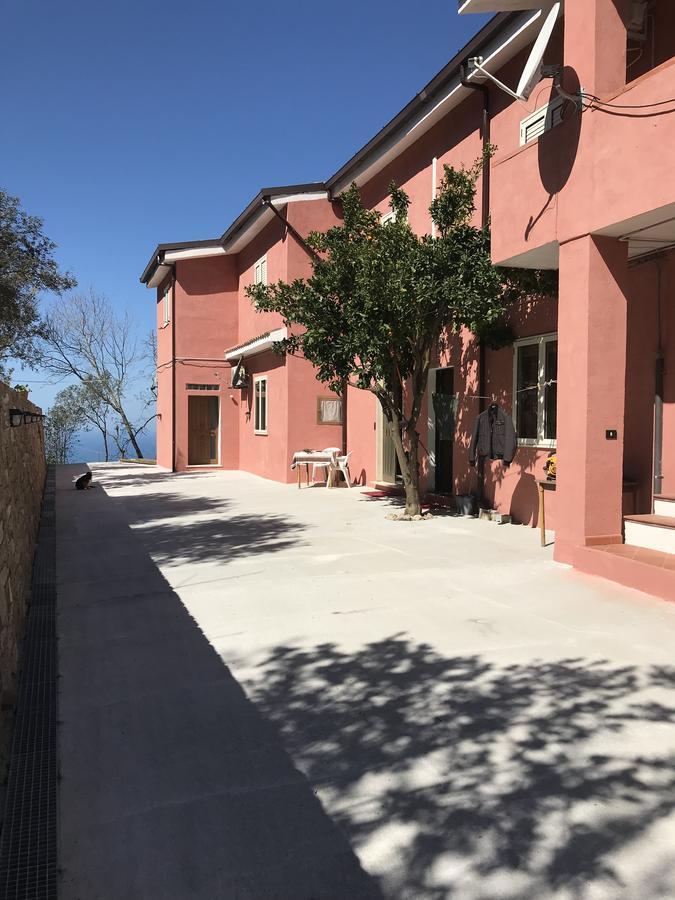 Cilento Acomodação com café da manhã San Mauro Cilento Exterior foto