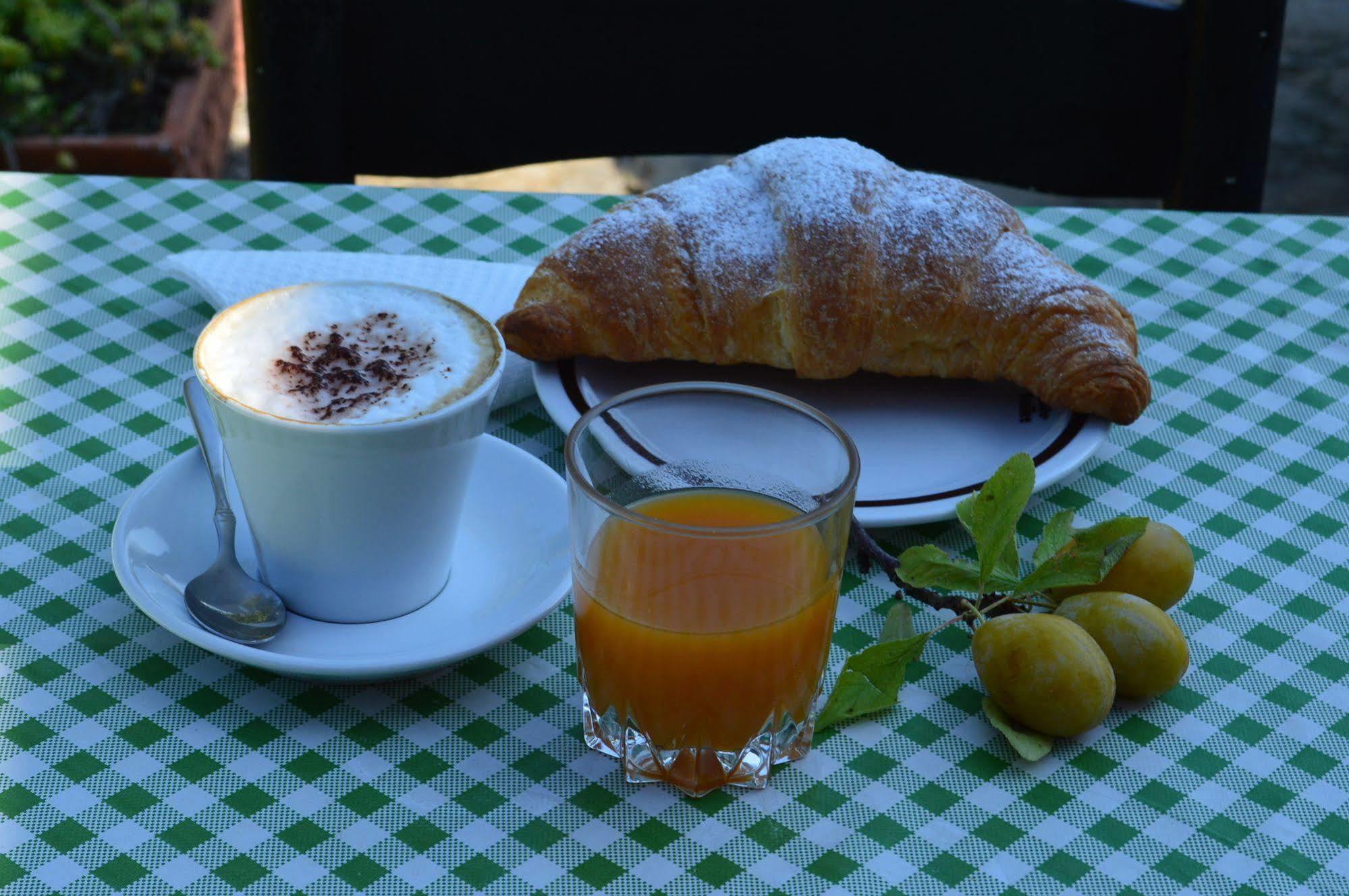 Cilento Acomodação com café da manhã San Mauro Cilento Exterior foto